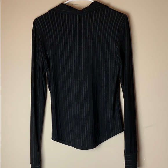 Black long sleeved Shirt - Picture 4 of 4